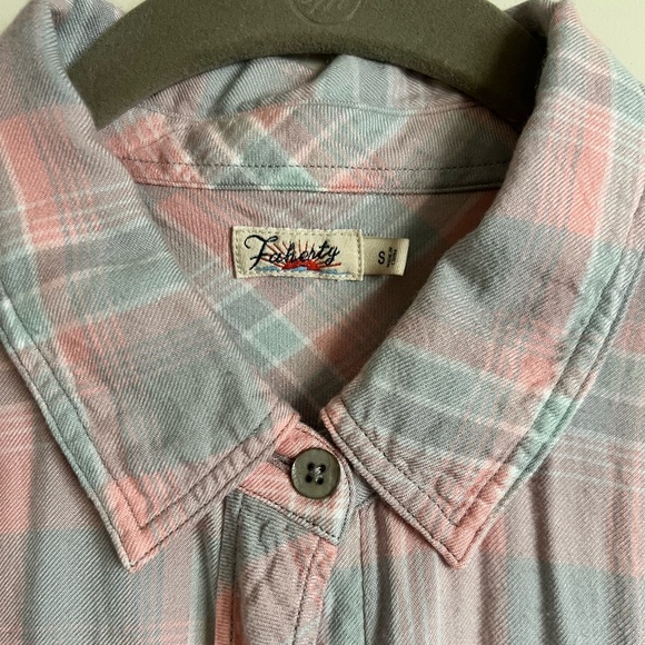 Faherty Women’s Malibu Shirt - Picture 3 of 6